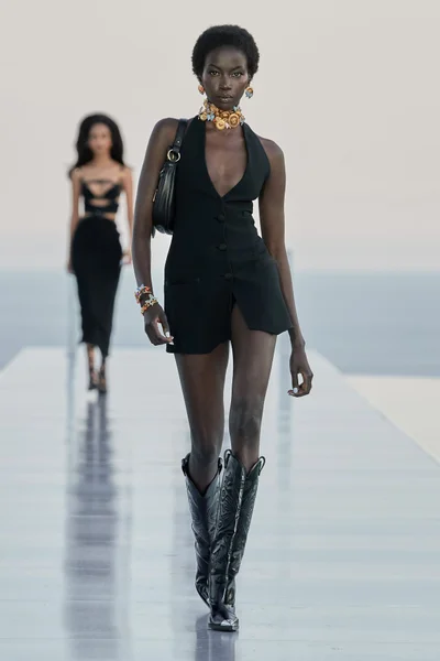 Look 38